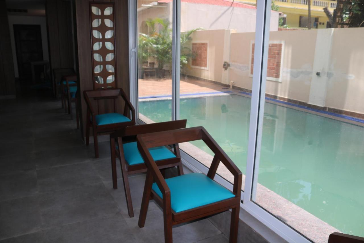 Hotel Centro Calangute Bagian luar foto
