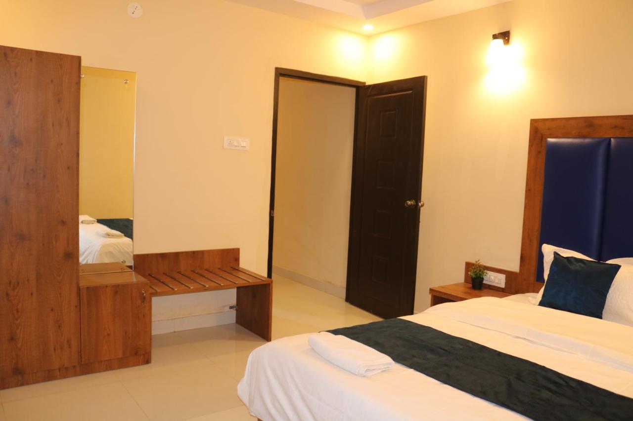 Hotel Centro Calangute Bagian luar foto
